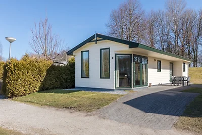 Gut ausgestattetes Mobile Home mit Geschirrsp...