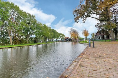 Gemütliches Ferienhaus am Kanal in Dwingeloo
