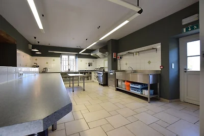 Casa vacanze a Tenneville con piscina coperta