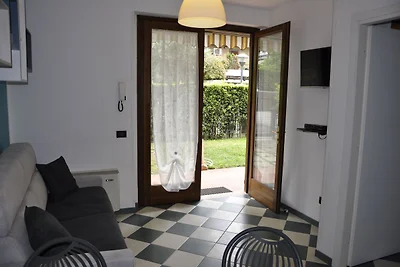 Ampia villa vivace con 3 appartamenti...