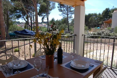 Apartment in Veli Rat mit Dachterrasse