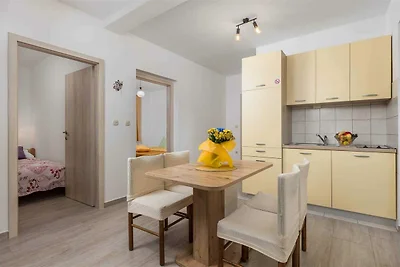 Apartment mit Balkon, Meerblick