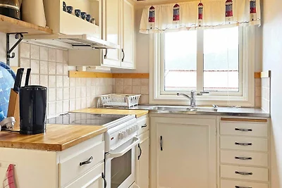 4 Personen Ferienhaus in HAKENÄSET-By Traum