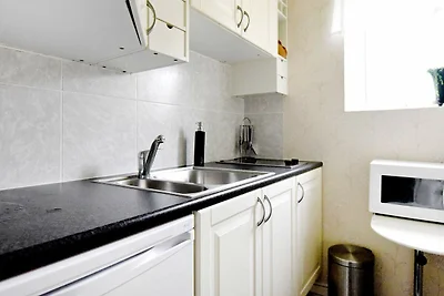 2 persone case ad LYSEKIL