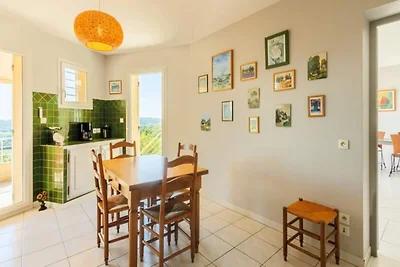 Villa in Rochefort-du-Gard mit Poolblick