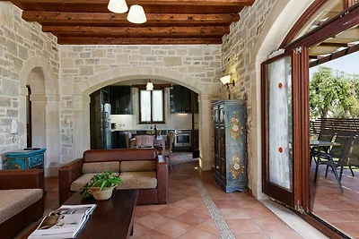 Villa in Adelianos Kampos