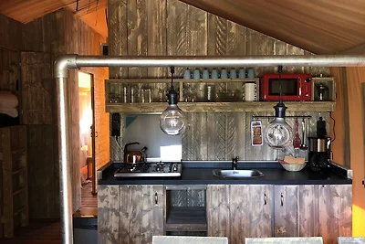 Bellissima tenda con cucina e doccia vicino a...