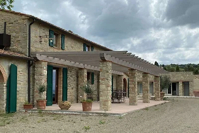 Ferienhaus in Chianni mit Garten