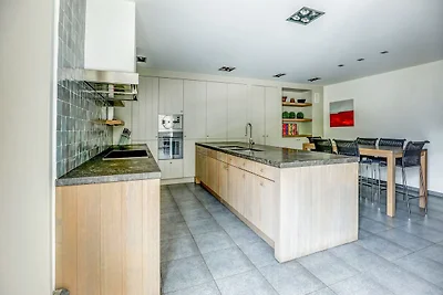 Appartement in Weelde met zwembad