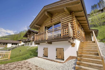 Luxuriöses Chalet mit Sauna in Königsleiten
