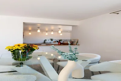 Villa mit Swimmingpool, Sauna, Fitness,...