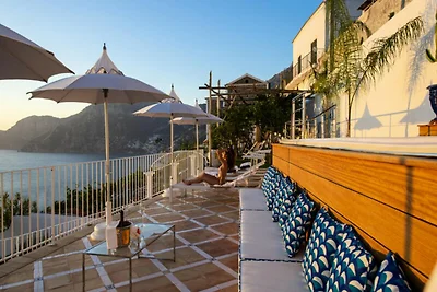 Villa a Praiano con vista sul mare di Capri