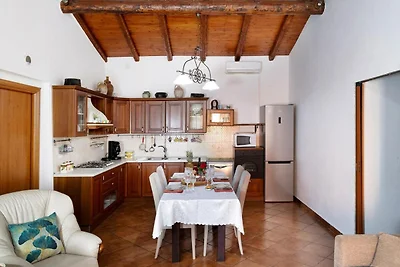 Villa Jelú con piscina a Castiglione di...