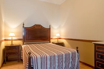 Ruhiges Ferienhaus mit Pool in Vila Flor...