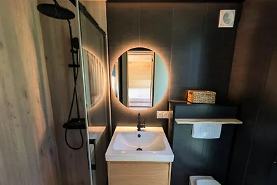 Ferienhaus an einem privaten Teich mit Blick ...