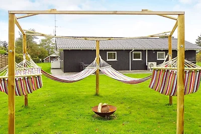 10 Personen Ferienhaus in Humble