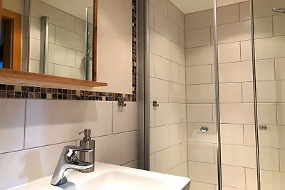 Ferienwohnung in Zell mit Schwimmbecken