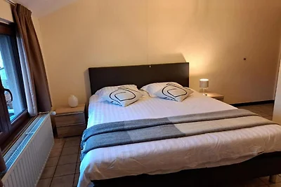 Au Coeur d'Alle, Dreibettzimmer mit Bad
