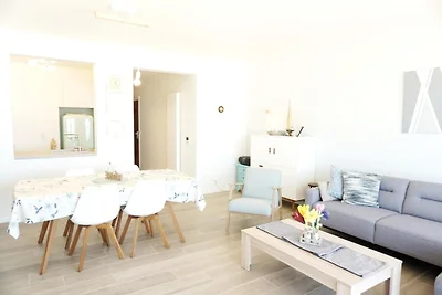 Moderne Wohnung in Wenduine mit Terrasse