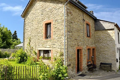 Ferienhaus in Paliseul mit Garten