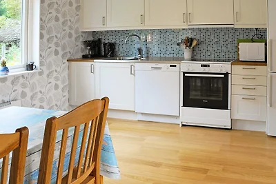 5 Personen Ferienhaus in LJUNGSKILE-By Traum