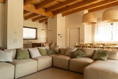 Vakantiehuis in Colico met zwembad