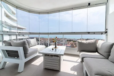 Apartment in Canet mit Terrasse und Meerblick