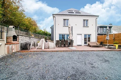 Luxuriöses Ferienhaus mit Sauna in Fauvillers
