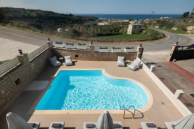 Luxuriöses Ferienhaus in Nea Magnisia