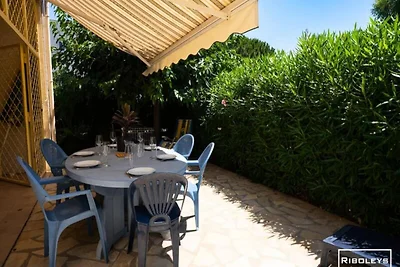 Häuser & Villen für 8 Personen