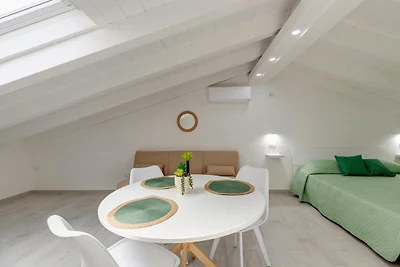 Mansardenstudio, mit Klimaanlage