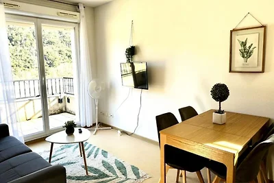 Wohnung in Avène nahe Thermalbad & Wege