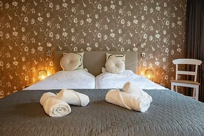 Schöne Villa am Waldrand