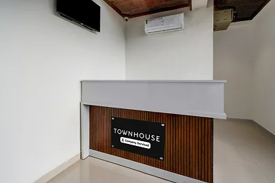 Super Townhouse Badangpet Crossway Hyderabad