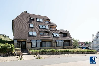 Penthouse in De Haan met Uitzicht op Zee