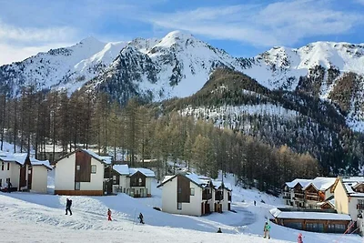 Appartement in Les Orres met zwembad