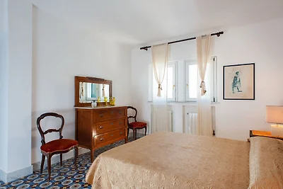 Moderna villa a Paceco con piscina privata