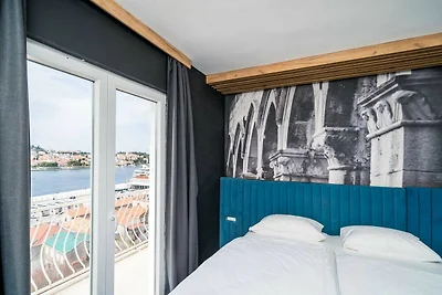 Apartments Tayra - Modern studio apartment wi...