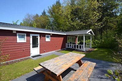 Chalet ai margini della foresta