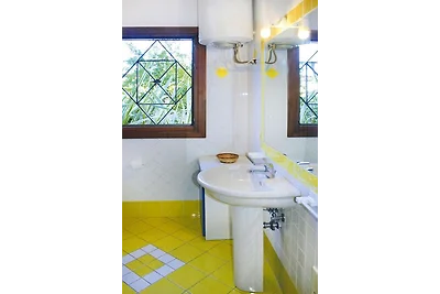 Residence with shared pool in Palau