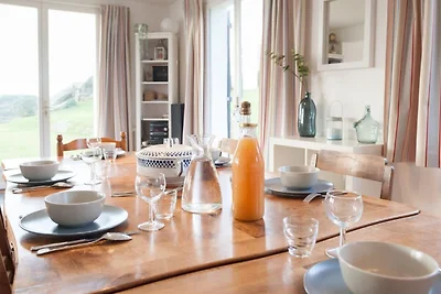 Familienhaus mit Meerblick in Landéda