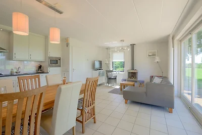Bungalow spazioso vicino ai laghi della...