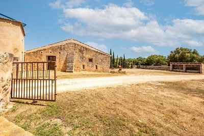 Accogliente casa di campagna con giardino a...