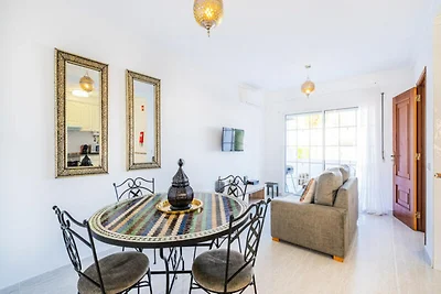 Apartment in der Nähe des Strandes und des Po...