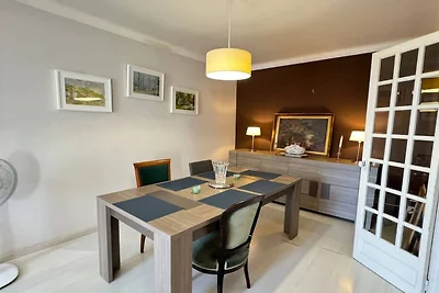 Apartment mit Parkplatz und Terrasse