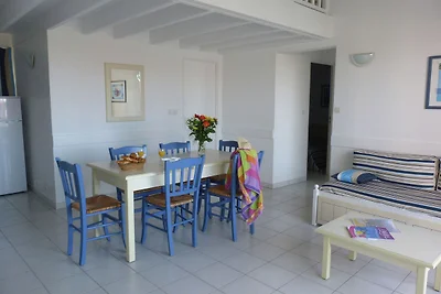 Appartamento con vista mare o piscina