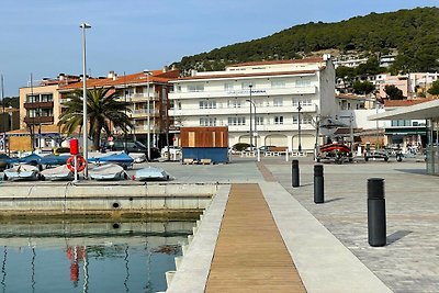 Wohnung in Estartit mit Meeresstrand