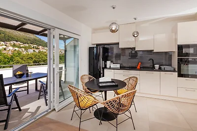 Apartment Life Plus-Two Bedroom Apartment wit...