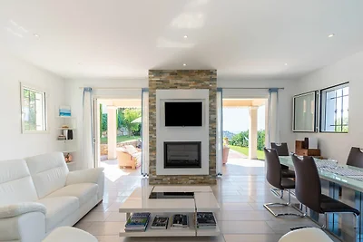 Villa Mathilda mit Pool dicht bei Nice
