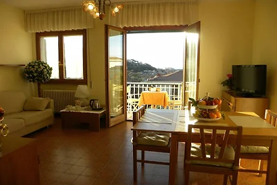 Appartamento a Pietra Ligure con garage